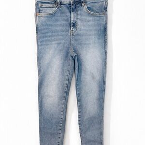 We The Free Skinny Jeans Raw Hem High Rise Light Wash Distressed Size 28